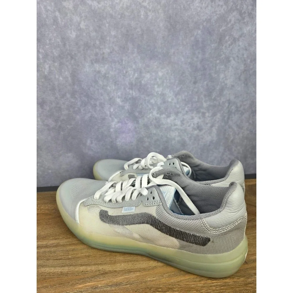 Vans Ave 2.0 Skate Shoes Light‎ Grey White Charcoal UltimateWaffle Low Top Mens